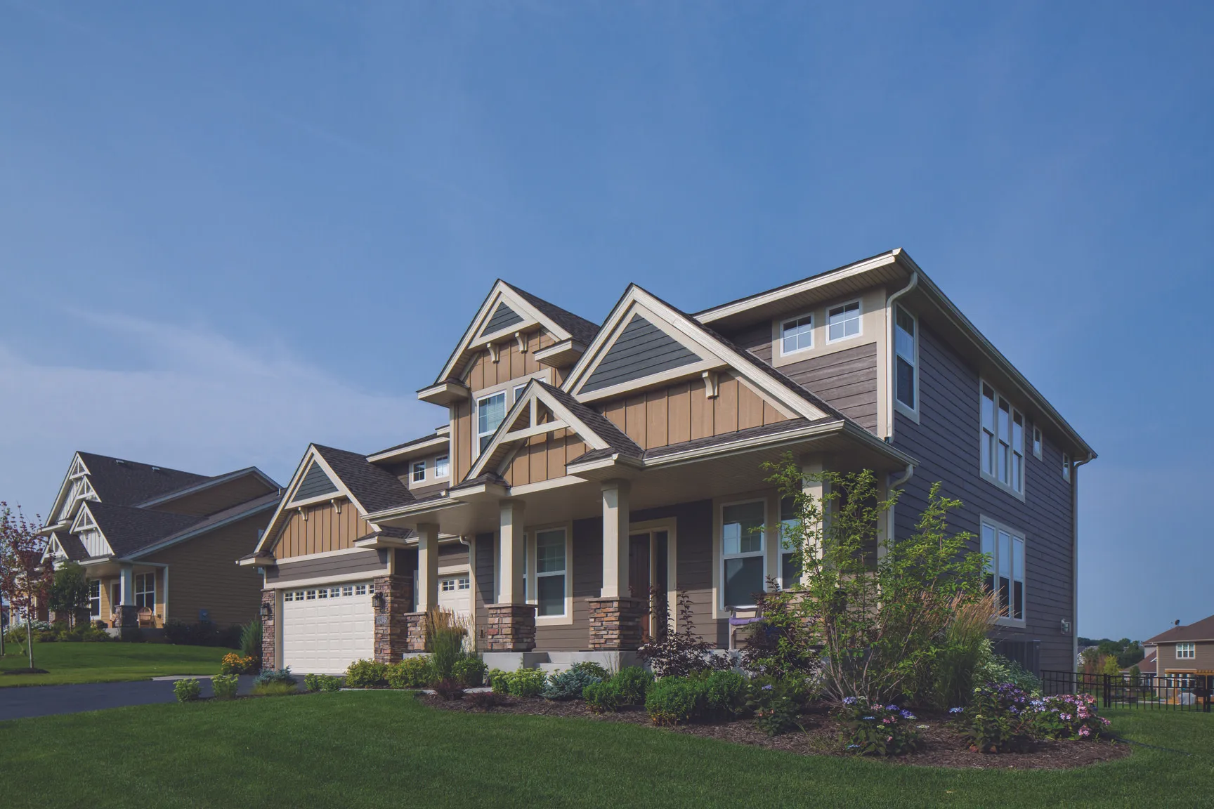 Home with LP smartside siding
